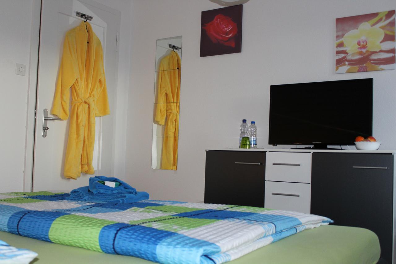 Bed and Breakfast Schlicht & Einfach Traumhaft Unterkulm Exterior foto