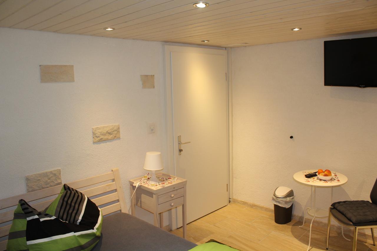 Bed and Breakfast Schlicht & Einfach Traumhaft Unterkulm Exterior foto